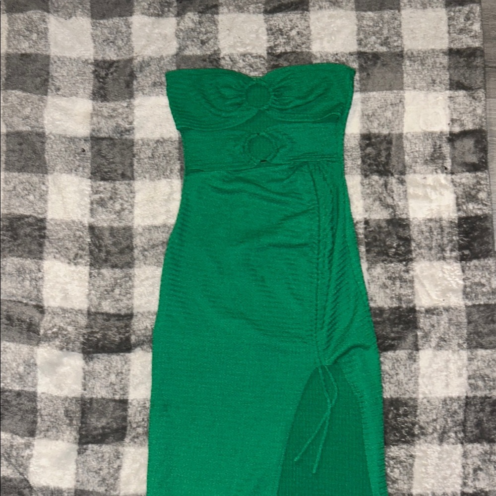 Elegant Green Strapless Dress